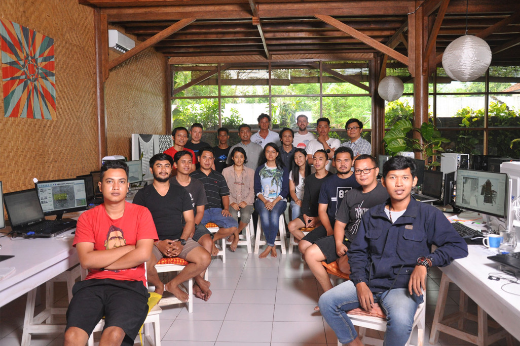 HMQ ASIA, Team